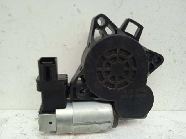GJ6A5858X MAZDA Motor del elevalunas de la puerta delantera derecha  en stock Córdoba
