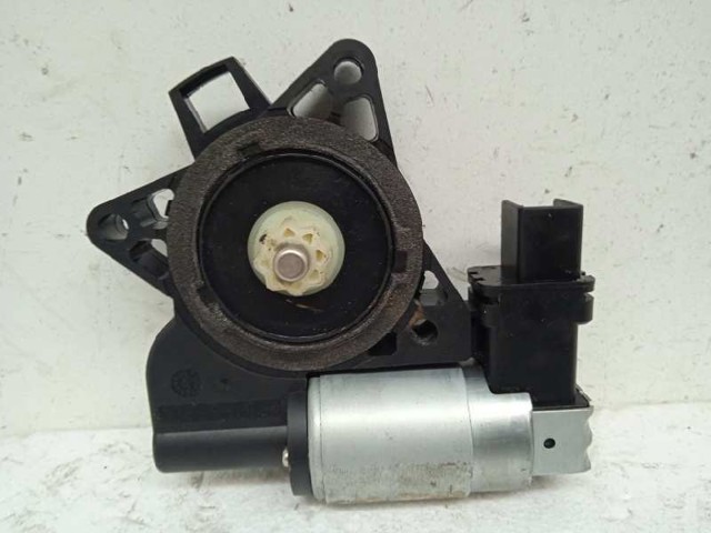 GJ6A5858X Motor del elevalunas de la puerta delantera derecha  comprar en Zaragoza