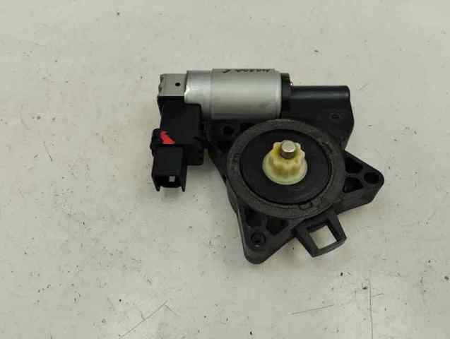 MAZDA GJ6A5858X Motor del elevalunas de la puerta delantera derecha  comprar en Ponferrada