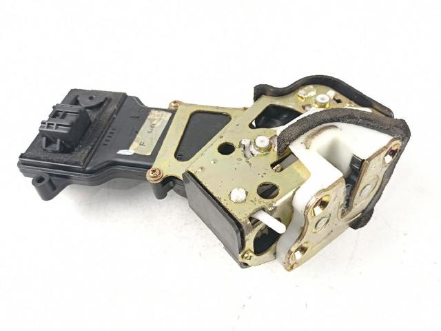 MAZDA GJ6A72310G Cerradura de la puerta trasera derecha  comprar en Albacete