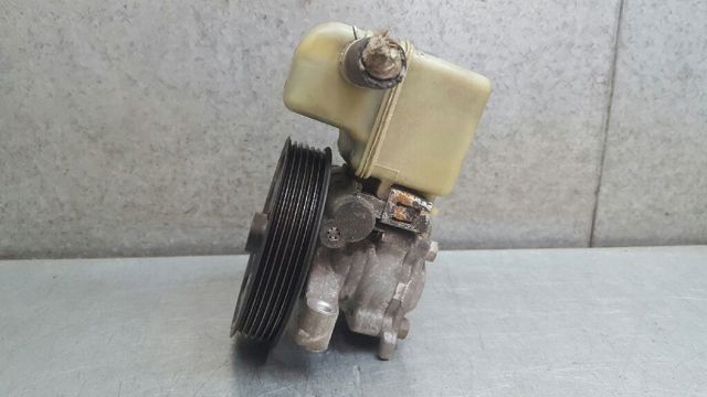 Bomba de dirección asistida  GJ6E32650G MAZDA