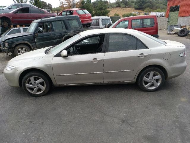 Puerta trasera izquierda GJYA7302XG Mazda