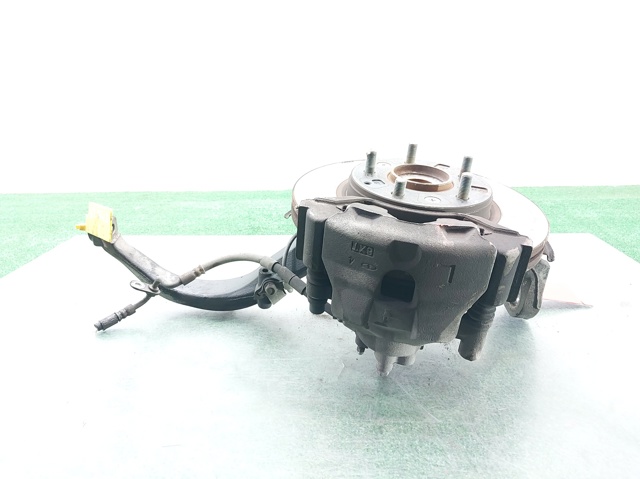 Muñón del eje, suspensión de rueda, delantero izquierdo GP9A3303X Mazda