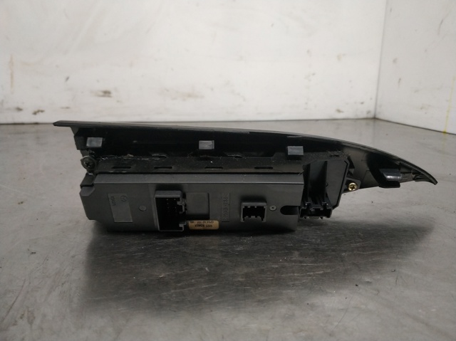 Unidad de control elevalunas delantera izquierda GP9A66350 MAZDA