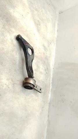 MAZDA GS1D34300K Brazo inferior derecho de la suspensión delantera comprar Tarragona