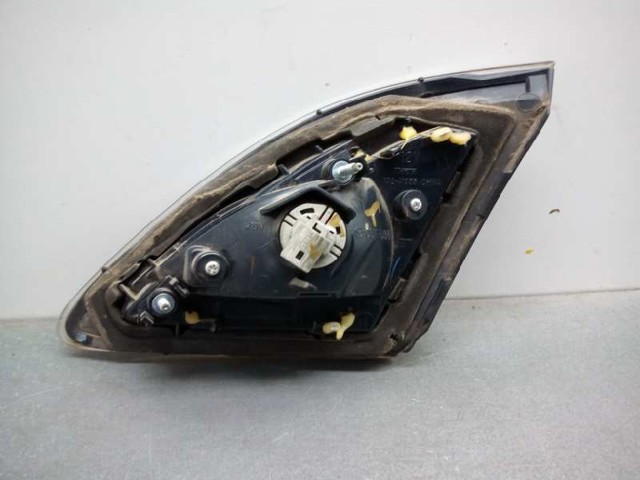 GS1F513F0 MAZDA Piloto trasero interior izquierdo  disponible Ourense