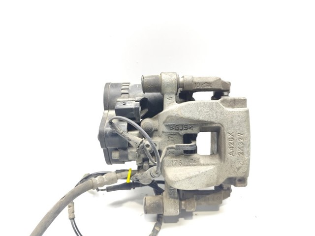 GX732552AA Land Rover