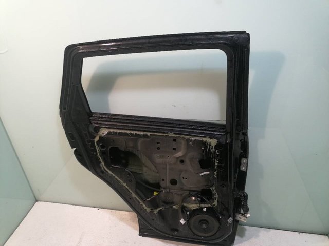 H2101JD0M0 NISSAN Puerta trasera izquierda  en stock Huelva