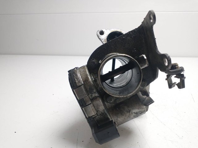 RENAULT H8200330812 Cuerpo de aceleración completo  disponible Valladolid