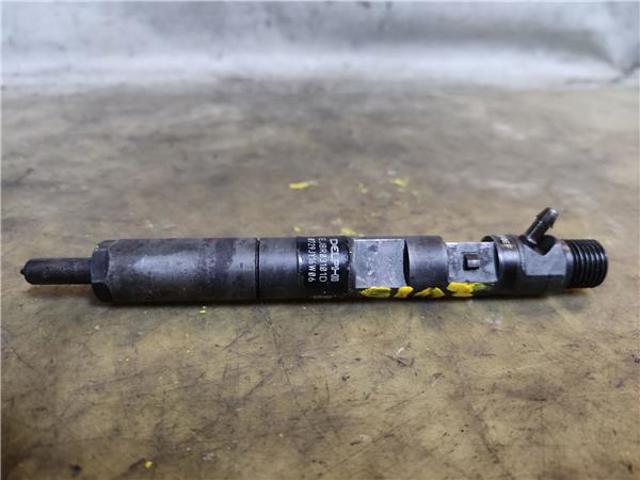 H8200421897 RENAULT Inyector comprar Madrid