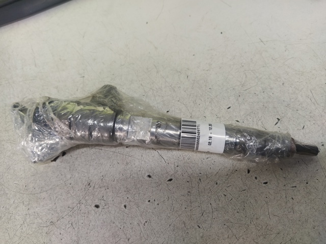 H8201636333 Inyector de combustible  disponible Málaga