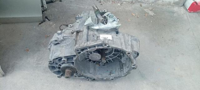 Caja de cambios mecánica, completa Volkswagen Touran 1 1T1, 1T2