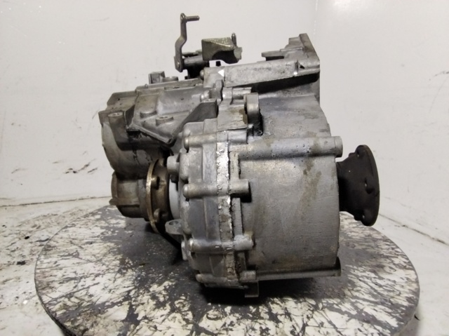 Caja de cambios mecánica, completa Volkswagen Touran 1 1T1, 1T2
