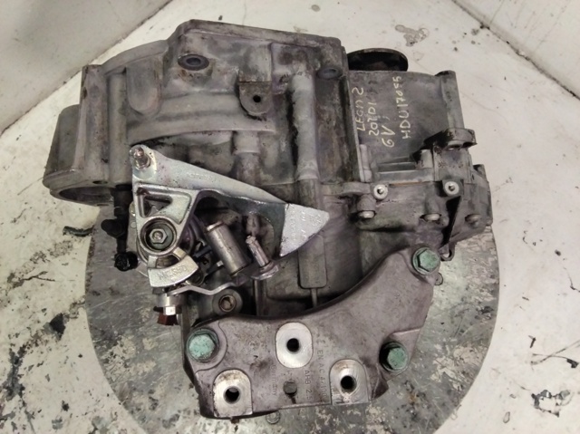 Caja de cambios mecánica, completa Volkswagen Touran 1 1T1, 1T2