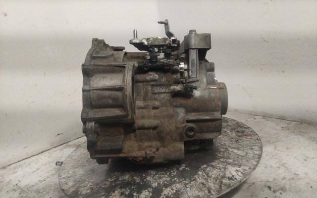 Caja de cambios mecánica, completa Volkswagen Touran 1 1T1, 1T2