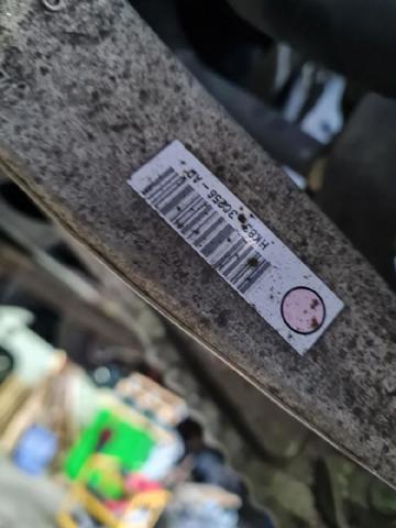 HK833C256AD Brazo inferior izquierdo/derecho de suspensión delantera comprar Sevilla