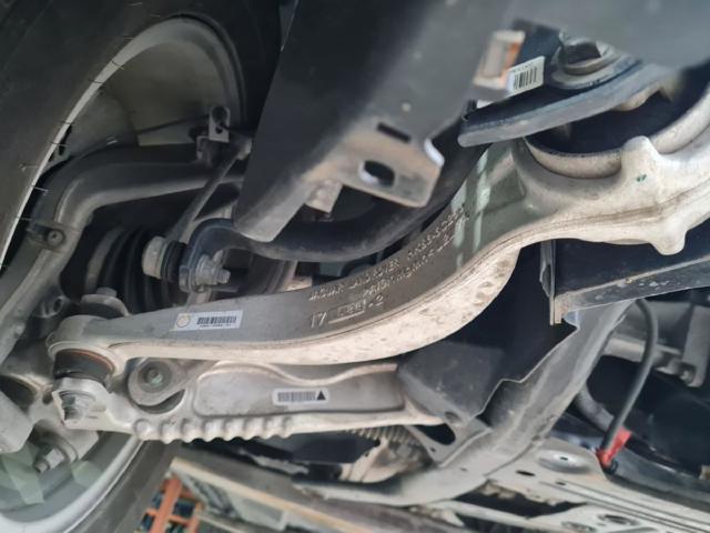 HK833C256AD JAGUAR Brazo inferior izquierdo/derecho de suspensión delantera  en stock Huelva
