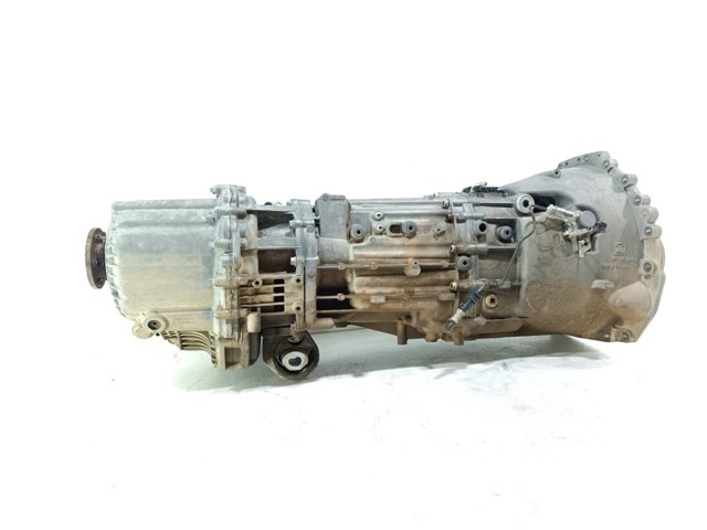 IAB500241 Land Rover