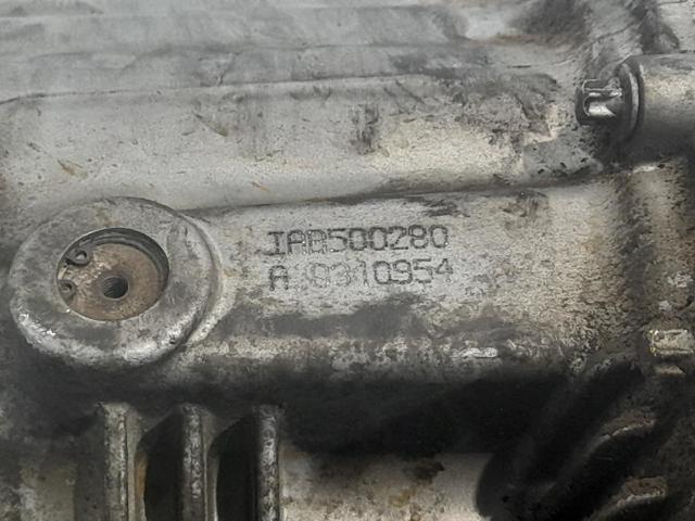 IAB500280 Land Rover