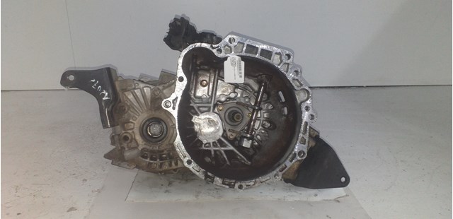 J31973 HYUNDAI Caja de cambios  en stock Huelva