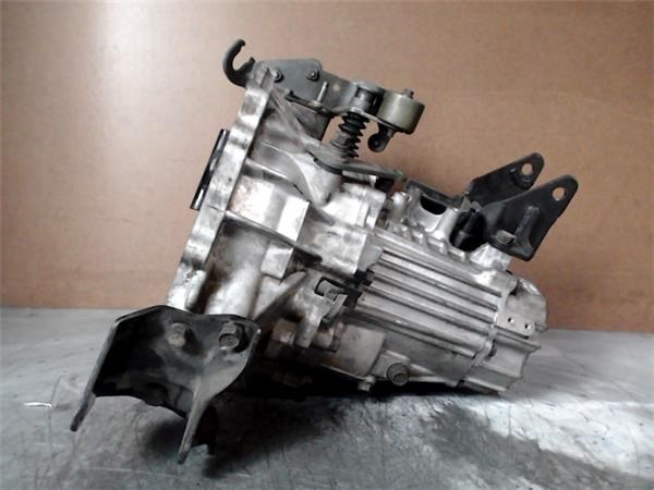 J31973 HYUNDAI Caja de cambios manual completa  comprar en Jaén
