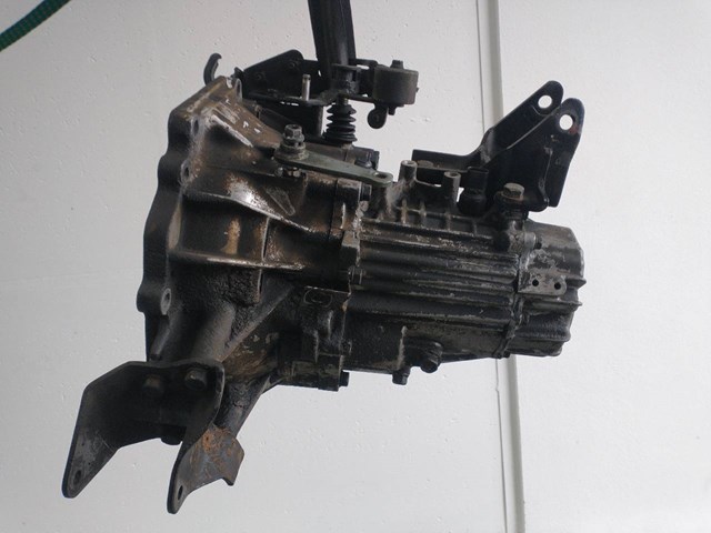 HYUNDAI J31973 Caja de cambios manual completa  comprar en Albacete