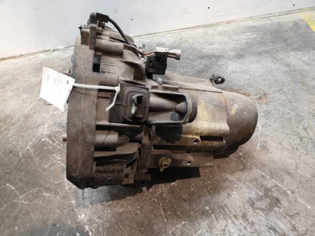 JB1061 RENAULT Caja de cambios manual completa  disponible Vigo