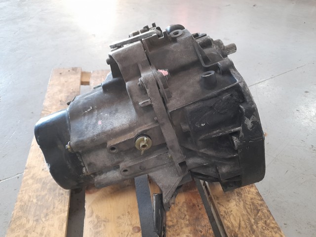 JB1906 Renault (RVI)