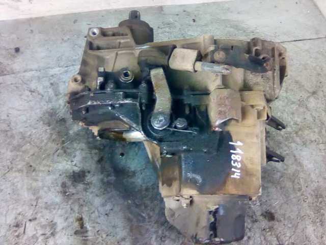 JB3973 Renault (RVI)