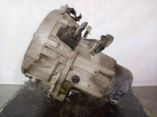RENAULT JB3980 Caja de cambios manual completa  comprar en Ponferrada