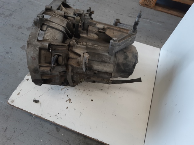 JB3980 Renault (RVI)