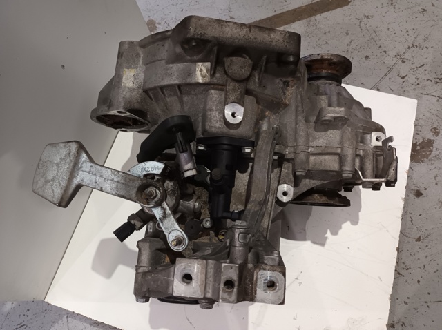 VAG JCR Caja de cambios manual completa  disponible Valladolid