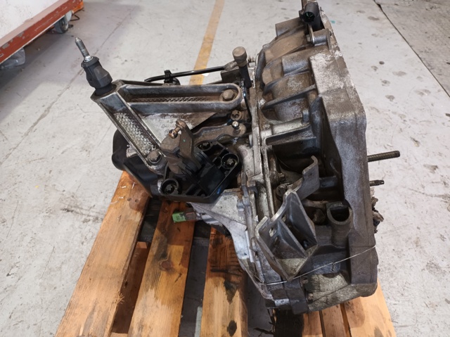 JH3105 RENAULT Caja de cambios comprar Madrid
