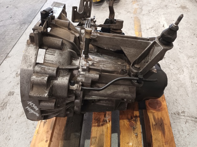 JH3105 RENAULT Caja de cambios manual completa  comprar en Lleida