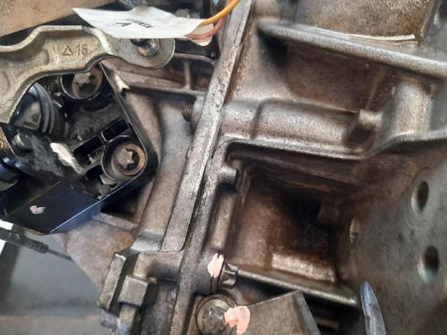 JH3142 RENAULT Caja de cambios  en stock Huelva