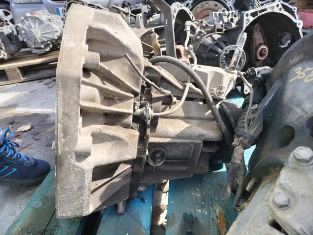 JH3145 RENAULT Caja de cambios manual completa  disponible Ourense