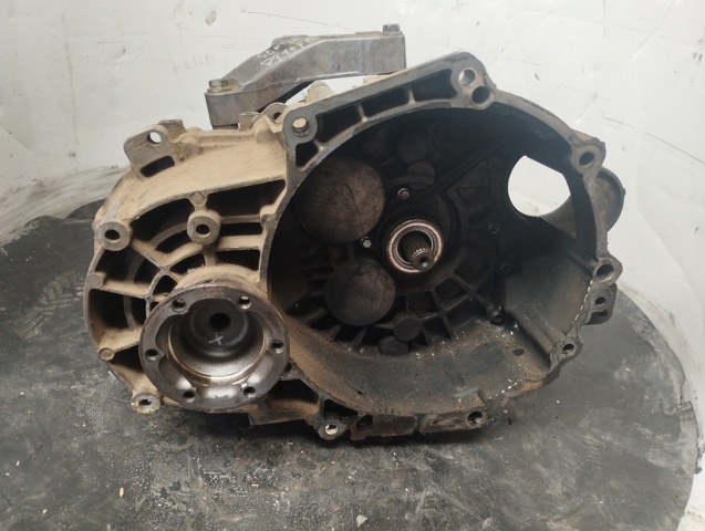Caja de cambios mecánica, completa Volkswagen Touran 1 1T1, 1T2