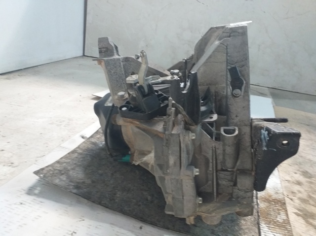 JR5175 RENAULT Caja de cambios manual completa  comprar en Jaén