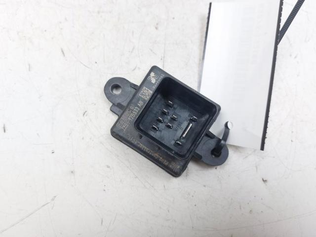 Relé, sistema de precalentamiento  Ford Kuga III (DFK)