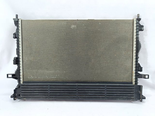 Radiador de água para Ford Focus IV (HP)