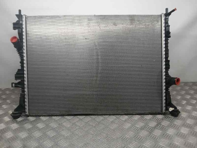 Radiador del motor Ford Focus IV familiar comprar en España