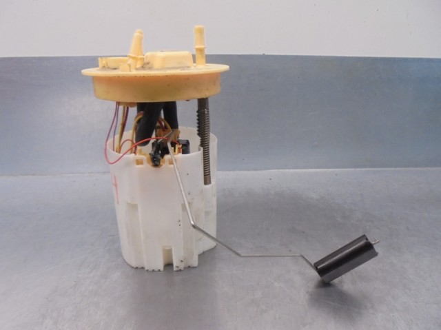 Comprar Módulo de bomba de combustible con sensor de nivel de combustible Ford Focus IV HP a bajo precio