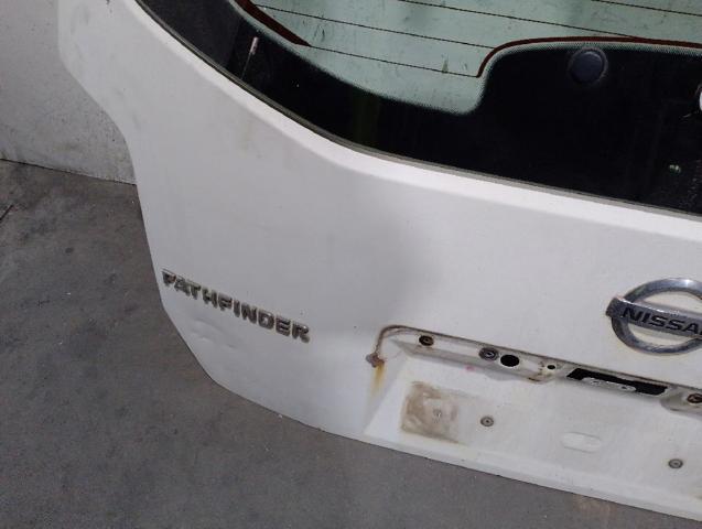 K01004X0MC NISSAN Puerta trasera comprar Bilbao