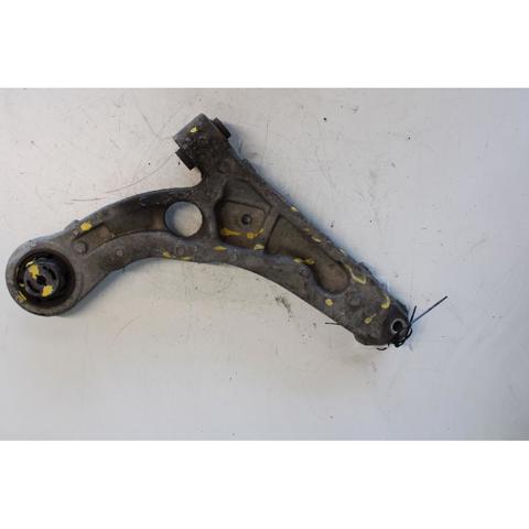 Brazo inferior izquierdo de la suspensión delantera K04668993AF CHRYSLER