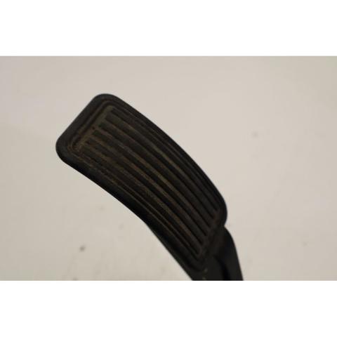 K42387390 MAZDA Pedal del acelerador  disponible Alicante