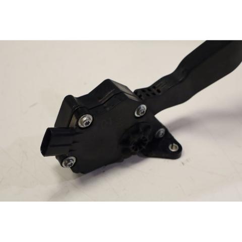 K42387390 MAZDA Pedal del acelerador  disponible Vigo