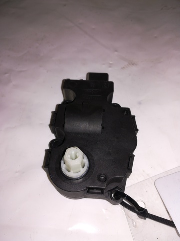 K9749005 VAG Actuador de compuerta de calefacción  disponible Alicante
