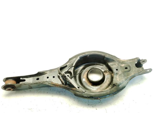 KD3528300 Brazo inferior derecho de la suspensión trasera  comprar en Reus