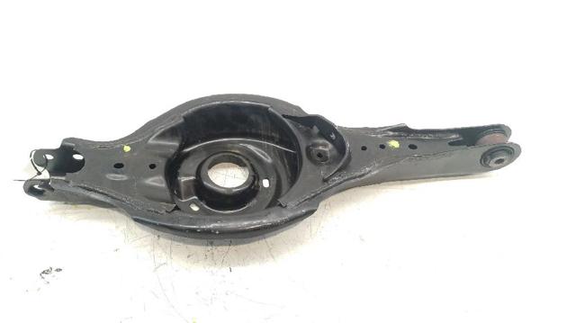 KD3528300 Brazo inferior derecho de la suspensión trasera  comprar en Reus