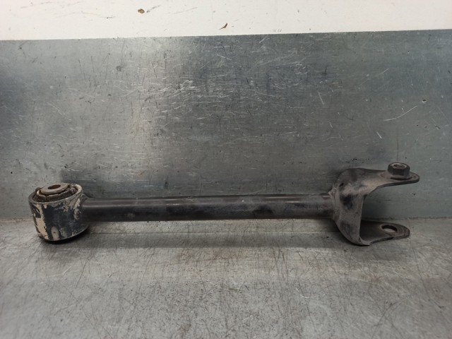 KD3528500 Brazo transversal de suspensión trasera  comprar en Reus